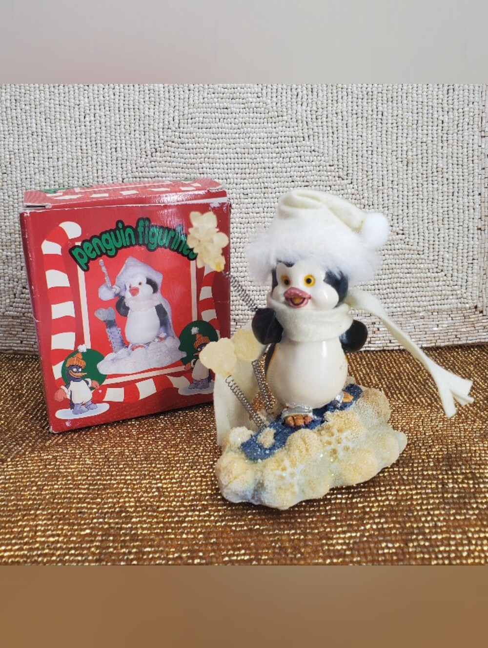 Vintage Giftco "Penguin Snowboarder Figurine (C39)
